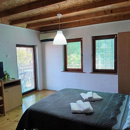 Elshani Risto'S Guest House מראה חיצוני תמונה