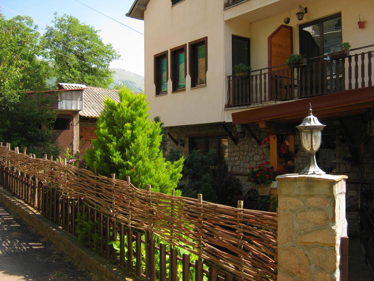 Elshani Risto'S Guest House מראה חיצוני תמונה
